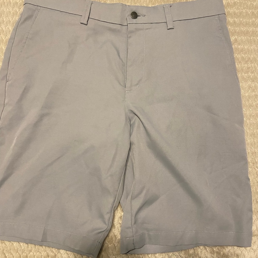 Callaway Men's Light Gray Flat Front Shorts